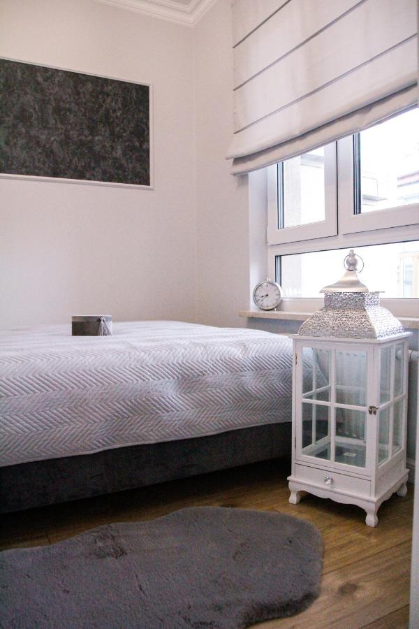Apartament W Centrum-Garaz Kielce Bagian luar foto