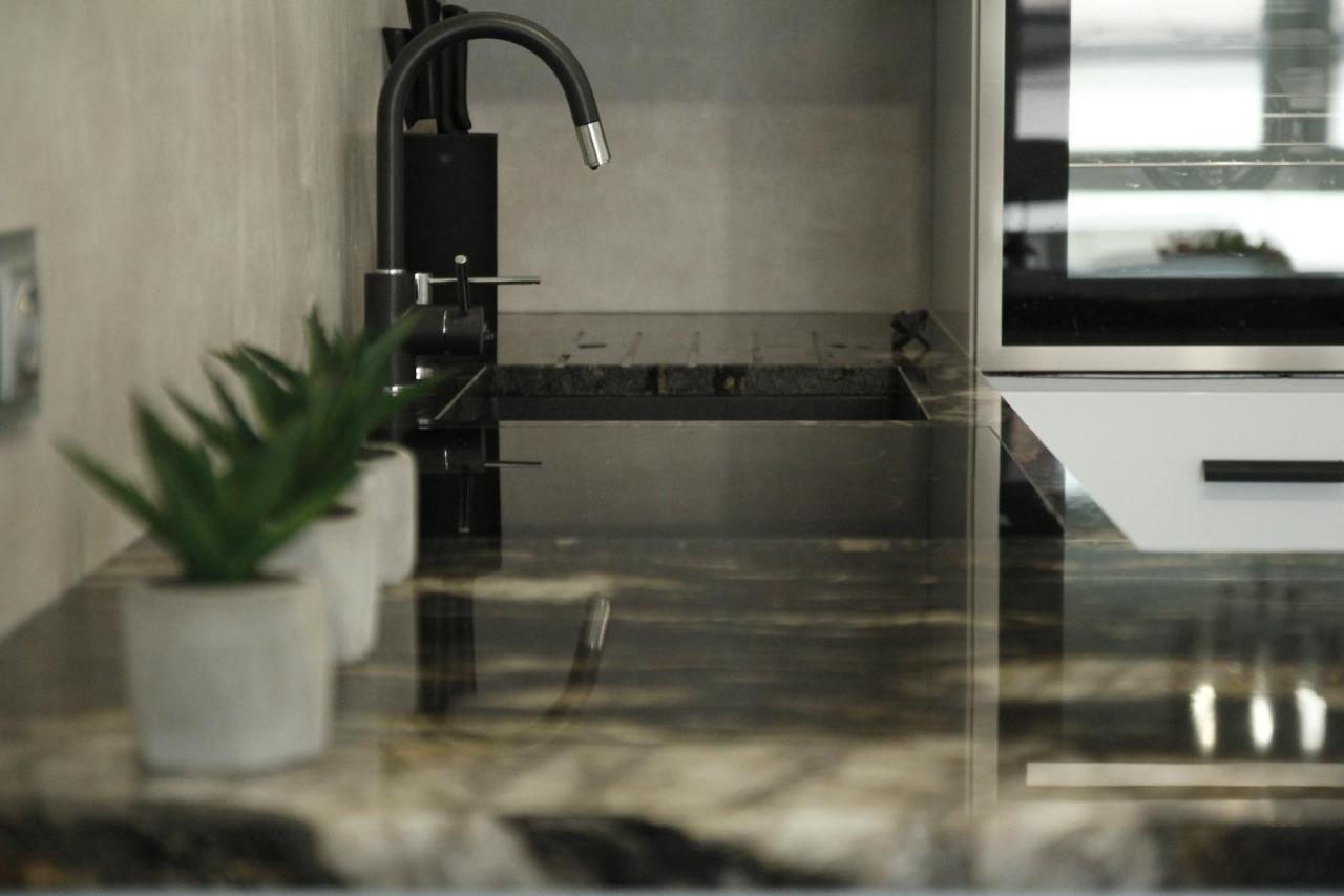 Apartament W Centrum-Garaz Kielce Bagian luar foto
